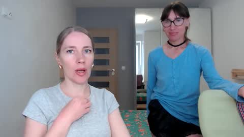 cute_lion_ online show from 05-23-26, 01:26