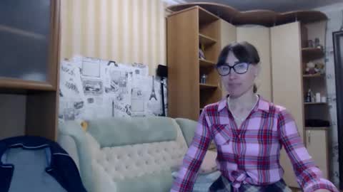 cute_lion_ online show from 06-02-26, 11:23