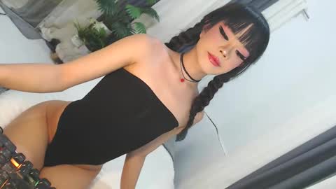 Snapshot of cute_maloi chatting on 05-07-26, 04:12 Jane online show from 05-07-26, 04:12