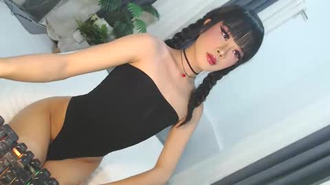Snapshot of cute_maloi chatting on 05-09-26, 12:10 Jane online show from 05-09-26, 12:10