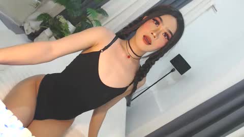 Snapshot of cute_maloi chatting on 05-27-26, 10:56 Jane online show from 05-27-26, 10:56