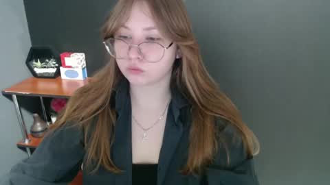 Veronica online show from 01-29-25, 07:25