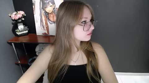 Veronica online show from 12-04-25, 07:39