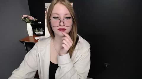 Veronica online show from 04-03-26, 08:12
