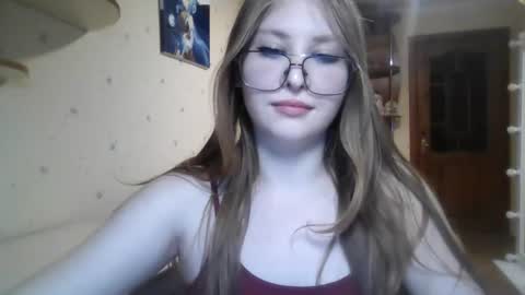 Veronica online show from 06-16-26, 07:16