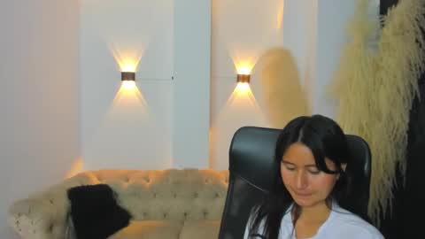 Snapshot of cute_rouss chatting on 12-07-24, 07:05 ROUSS online show from 12-07-24, 07:05