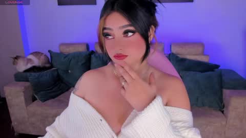 Snapshot of cute_sarita18 chatting on 05-09-26, 02:06 Sarita online show from 05-09-26, 02:06
