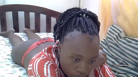 Snapshot of cute_savanna chatting on 02-08-25, 09:35 cute_savanna online show from 02-08-25, 09:35