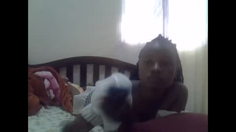 Snapshot of cute_savanna chatting on 10-14-25, 06:03 cute_savanna online show from 10-14-25, 06:03