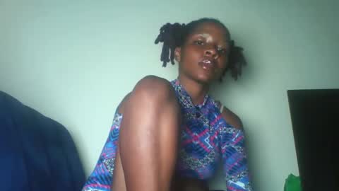 Snapshot of cute_sexy3 chatting on 12-04-25, 10:07 SHARON online show from 12-04-25, 10:07