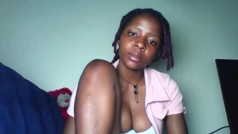 Snapshot of cute_sexy3 chatting on 12-14-25, 10:47 SHARON online show from 12-14-25, 10:47