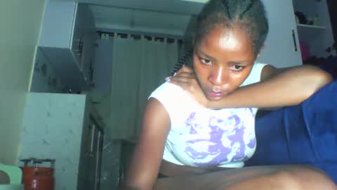 Snapshot of cute_sexy3 chatting on 04-16-26, 06:41 SHARON online show from 04-16-26, 06:41