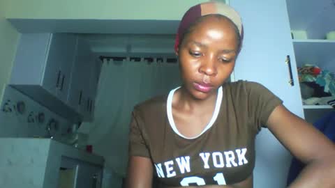 Snapshot of cute_sexy3 chatting on 05-08-26, 10:04 SHARON online show from 05-08-26, 10:04