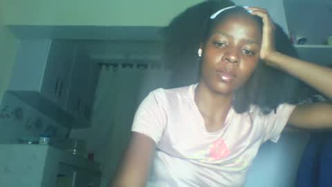 Snapshot of cute_sexy3 chatting on 05-12-26, 10:40 SHARON online show from 05-12-26, 10:40