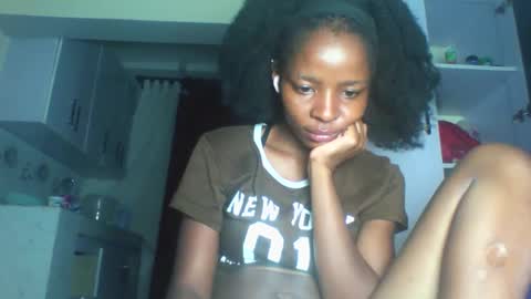 Snapshot of cute_sexy3 chatting on 05-21-26, 08:16 SHARON online show from 05-21-26, 08:16