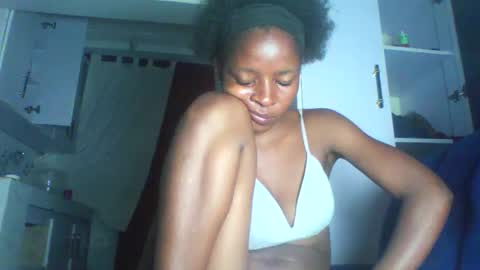 Snapshot of cute_sexy3 chatting on 05-27-26, 12:07 SHARON online show from 05-27-26, 12:07
