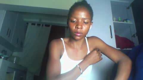 Snapshot of cute_sexy3 chatting on 05-28-26, 06:27 SHARON online show from 05-28-26, 06:27