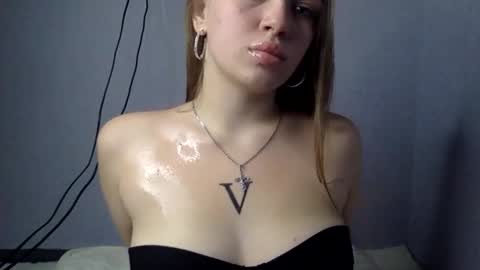 cute_shy06 online show from 11-26-25, 06:20