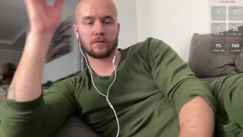 Snapshot of cute_skywalker chatting on 12-12-24, 04:26 cute_skywalker online show from 12-12-24, 04:26