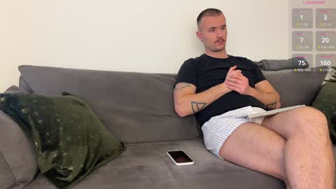 Snapshot of cute_skywalker chatting on 01-10-25, 02:13 cute_skywalker online show from 01-10-25, 02:13