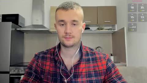 Snapshot of cute_skywalker chatting on 02-15-25, 06:12 cute_skywalker online show from 02-15-25, 06:12