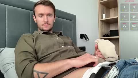 Snapshot of cute_skywalker chatting on 09-25-25, 12:42 cute_skywalker online show from 09-25-25, 12:42