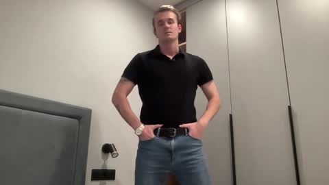 Snapshot of cute_skywalker chatting on 10-07-25, 04:37 cute_skywalker online show from 10-07-25, 04:37