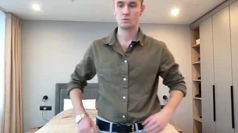 Snapshot of cute_skywalker chatting on 11-08-25, 12:05 cute_skywalker online show from 11-08-25, 12:05