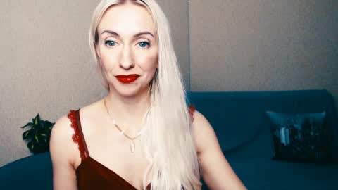 cute_smile_shy online show from 01-14-25, 10:12