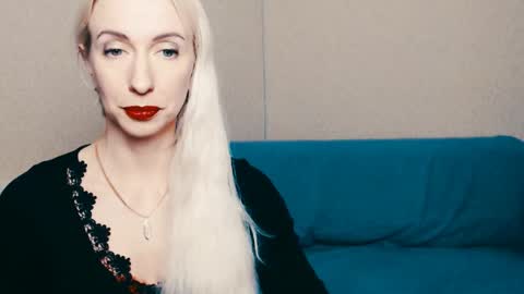 cute_smile_shy online show from 02-25-25, 07:03