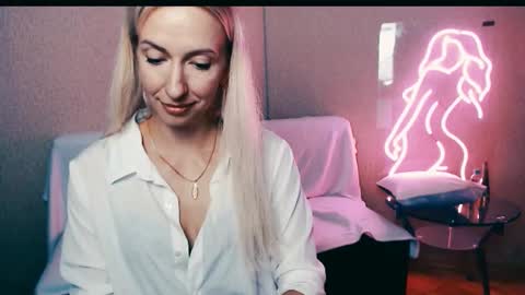 cute_smile_shy online show from 09-08-25, 05:34