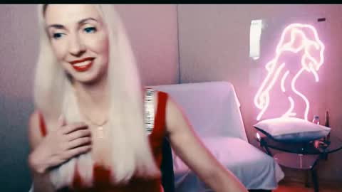 cute_smile_shy online show from 09-18-25, 08:00