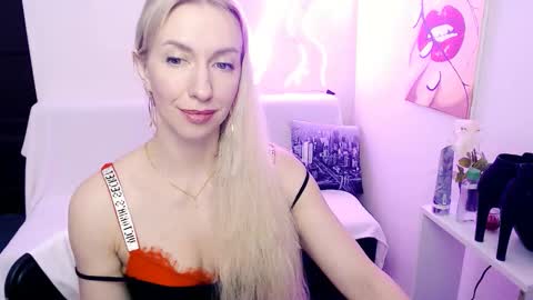 cute_smile_shy online show from 02-22-26, 10:36