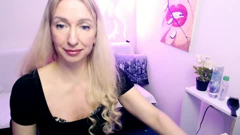 cute_smile_shy online show from 04-09-26, 07:30