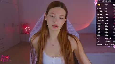 Snapshot of cuteariel7 chatting on 06-11-26, 05:00 Ariel online show from 06-11-26, 05:00
