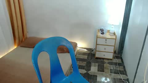 Snapshot of cuteasiancock98 chatting on 01-15-25, 05:40 Steph online show from 01-15-25, 05:40