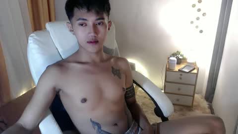 Snapshot of cuteasiancock98 chatting on 02-02-25, 10:17 Steph online show from 02-02-25, 10:17