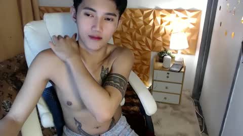 Snapshot of cuteasiancock98 chatting on 02-19-25, 05:05 Steph online show from 02-19-25, 05:05