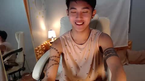 Snapshot of cuteasiancock98 chatting on 09-25-25, 01:37 Steph online show from 09-25-25, 01:37