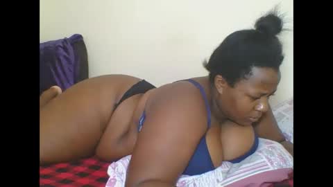 Snapshot of cuteaurel chatting on 02-10-26, 01:04 AURELIA online show from 02-10-26, 01:04