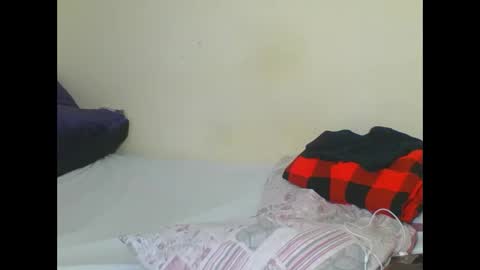 Snapshot of cuteaurel chatting on 05-17-26, 09:33 AURELIA online show from 05-17-26, 09:33