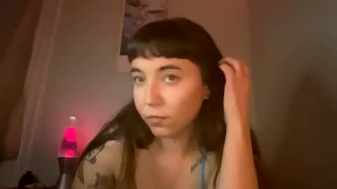 Snapshot of cuteballoons chatting on 12-30-24, 10:01 CuteBalloons online show from 12-30-24, 10:01