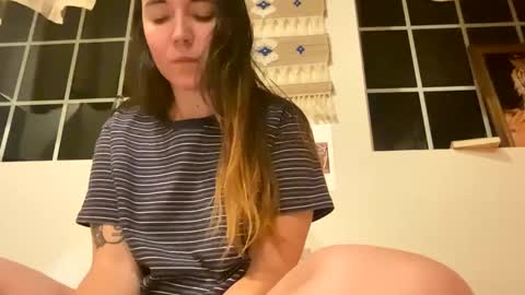 Snapshot of cuteballoons chatting on 02-19-25, 12:35 CuteBalloons online show from 02-19-25, 12:35