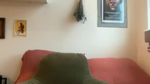 Snapshot of cuteballoons chatting on 12-02-25, 05:41 CuteBalloons online show from 12-02-25, 05:41