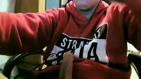 Snapshot of cuteboy090 chatting on 12-23-24, 11:17 Cuteboy090 online show from 12-23-24, 11:17