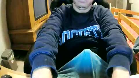 Snapshot of cuteboy090 chatting on 10-18-25, 10:54 Cuteboy090 online show from 10-18-25, 10:54