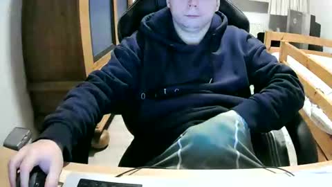 Snapshot of cuteboy090 chatting on 02-16-26, 01:13 Cuteboy090 online show from 02-16-26, 01:13