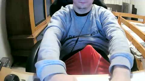 Cuteboy090 online show from 03-19-26, 11:09