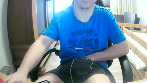 Cuteboy090 online show from 03-23-26, 02:43