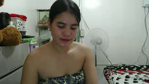 Snapshot of cutecindy2000 chatting on 12-14-25, 11:59 cutecindy2000 online show from 12-14-25, 11:59